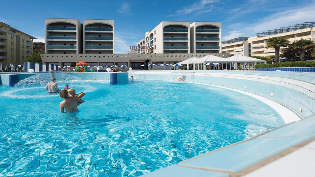 Aparthotel Imperial Bibione Eksteriør billede
