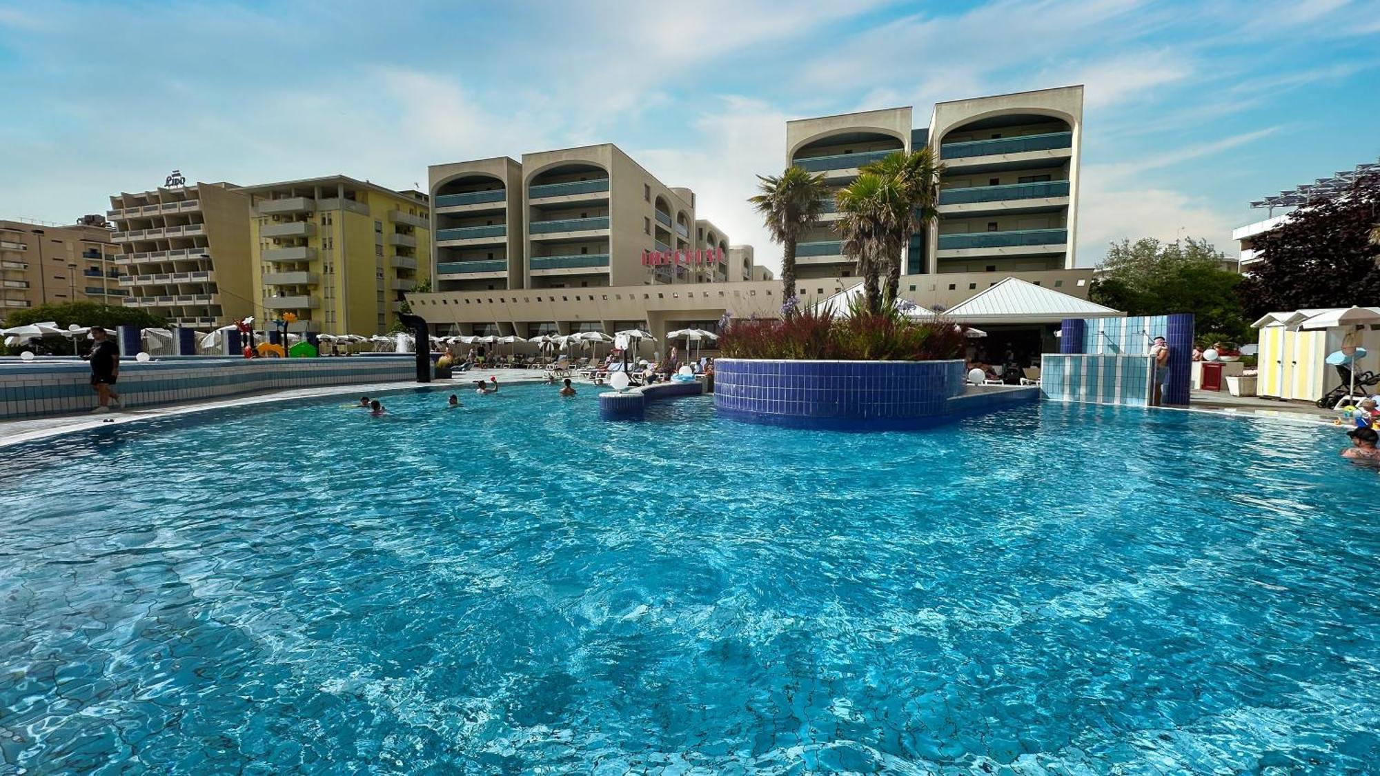 Aparthotel Imperial Bibione Eksteriør billede