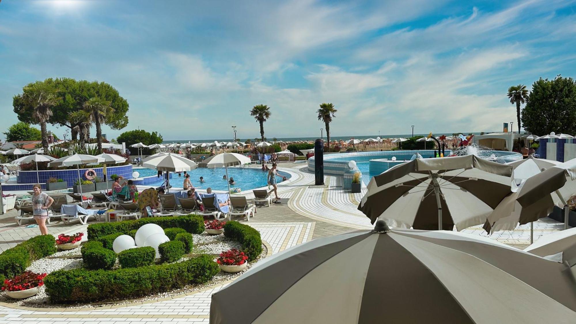 Aparthotel Imperial Bibione Eksteriør billede